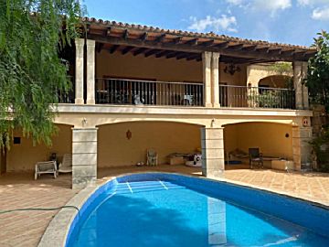 8a0e24ec-8d71-4946-8da4-3b1fd315874f (Copiar).jpg Venta de casa con piscina y terraza en Son Vida (Palma de Mallorca)